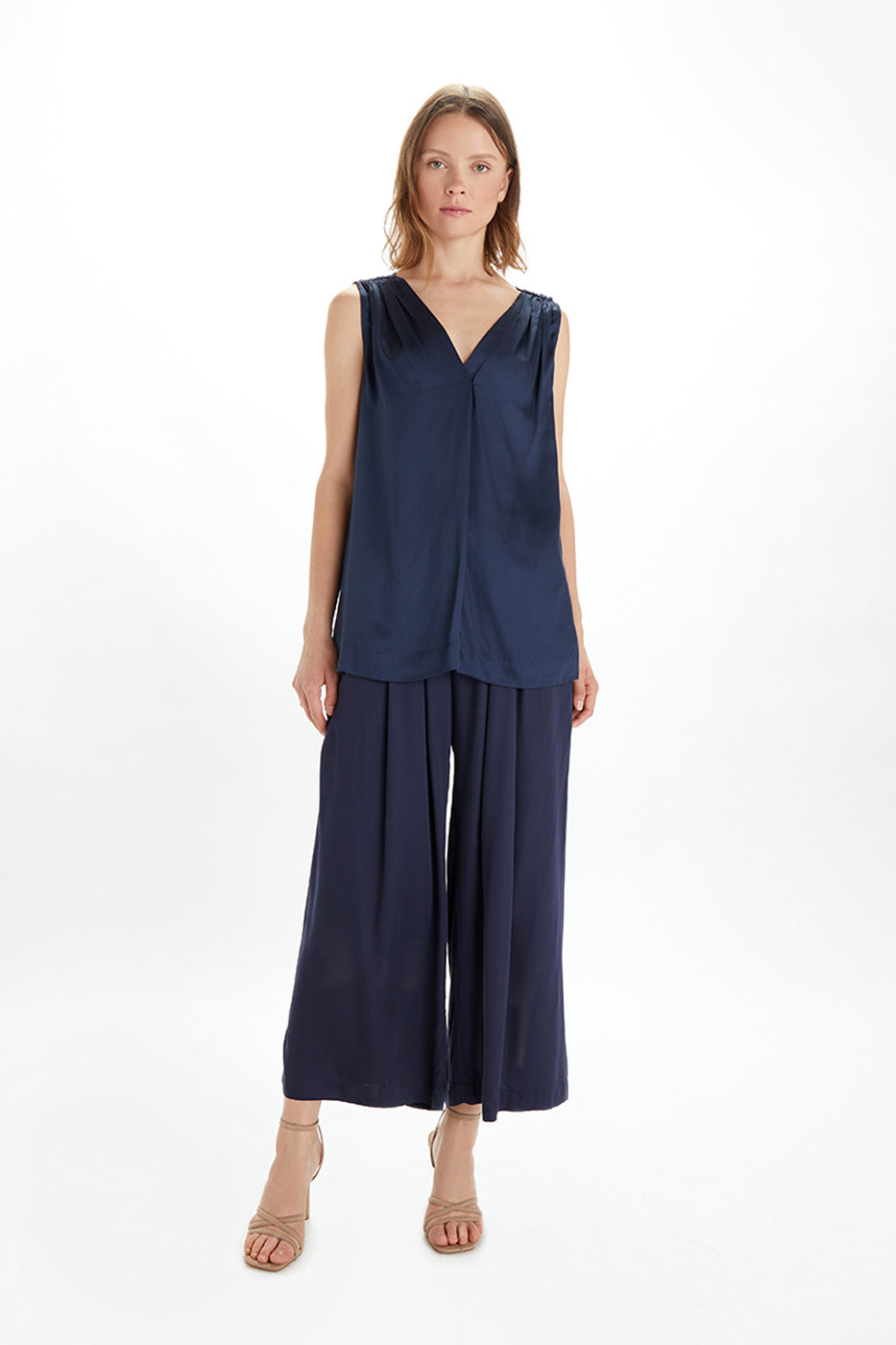 Gina Top-Neu Nomads