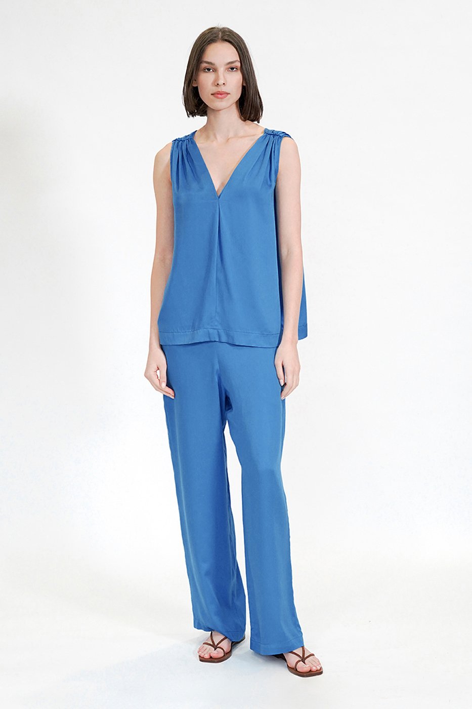 Gina Top-Neu Nomads
