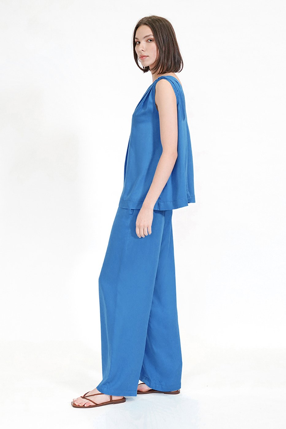 Gina Top-Neu Nomads